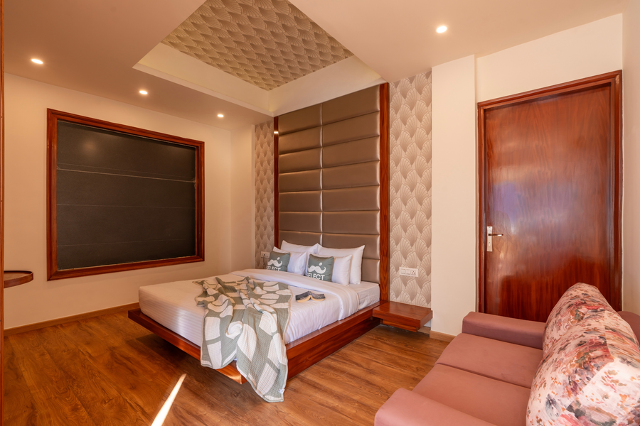 moustache select manali