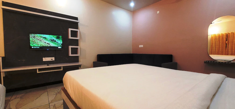 richi rich hill resort