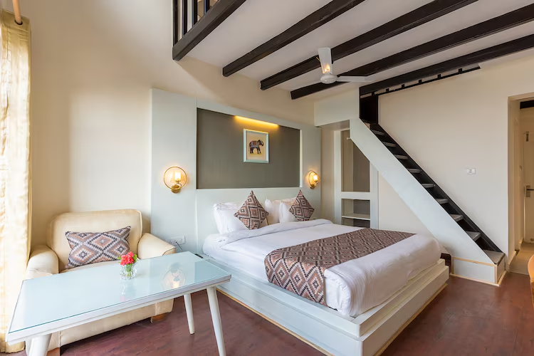 himalayas resort by the lake hill