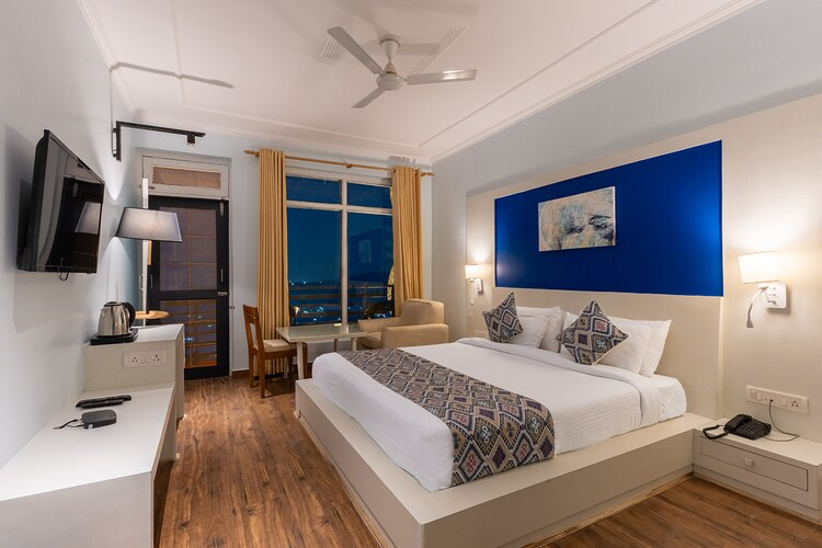 himalayas resort by the lake hill