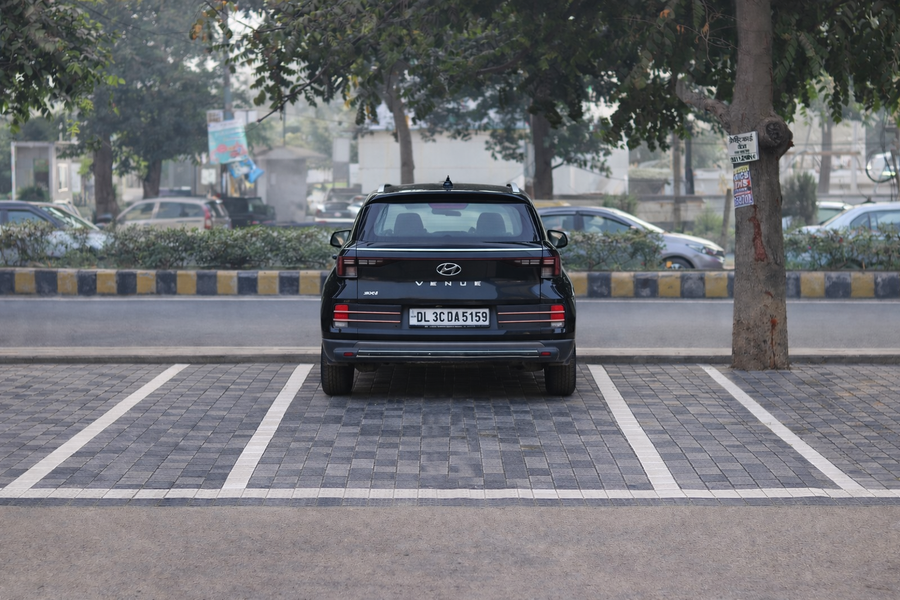 axon corporate stays sector 52 gurgaon