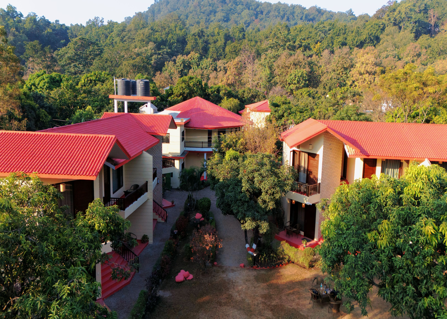 The Whispering Oaks Corbett,,3 star