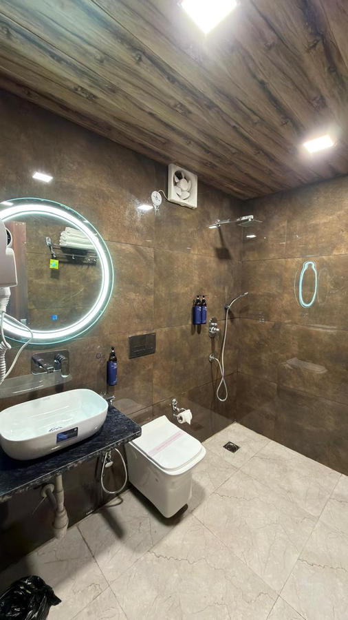 the whispering oaks corbett