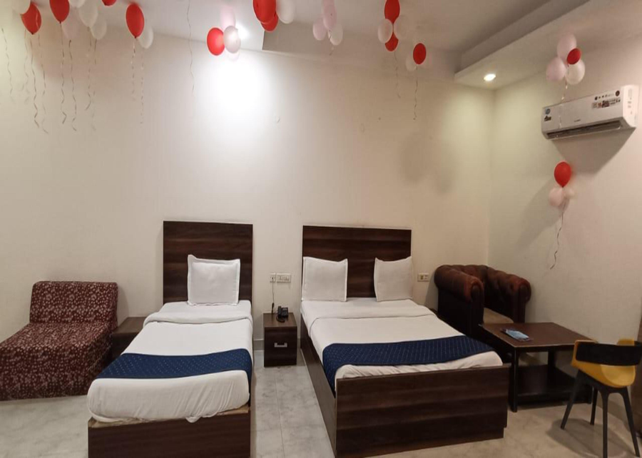 hotel lakshmi palace