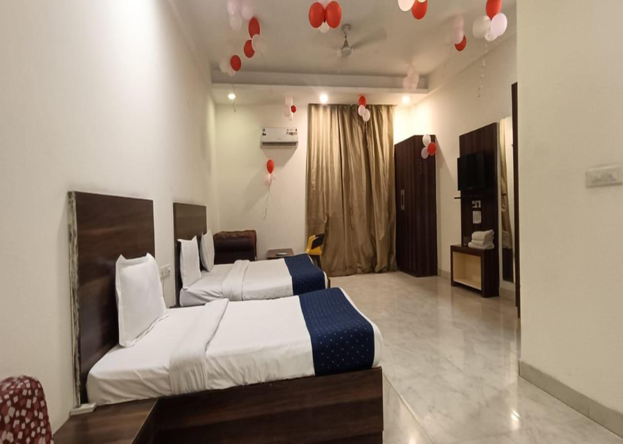 Hotel Lakshmi Palace,Mahipalpur,2 star