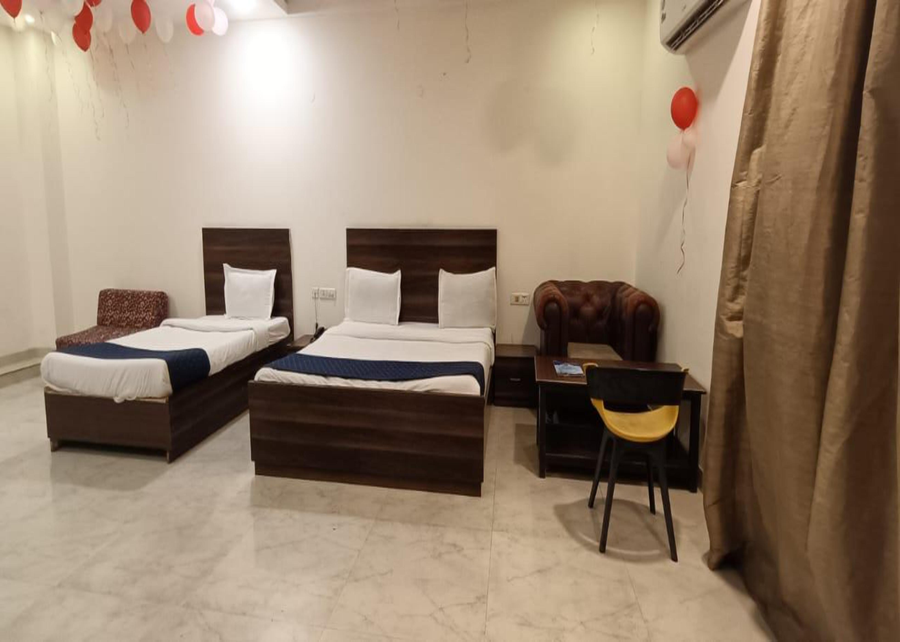 Hotel Lakshmi Palace,Mahipalpur,2 star