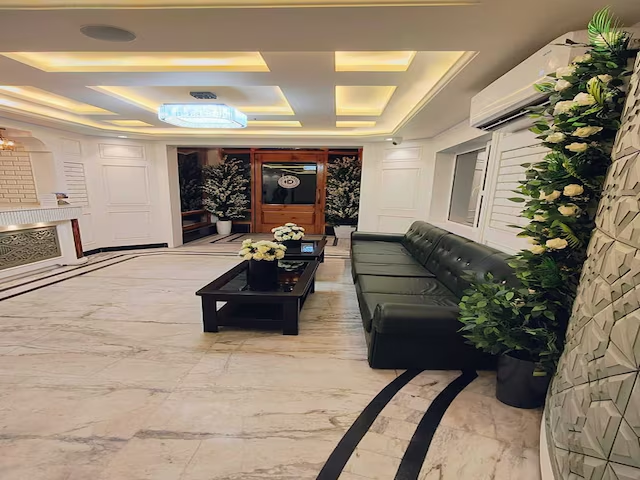 Palette Hotel Cecil By Checkin Srinagar,,3 star