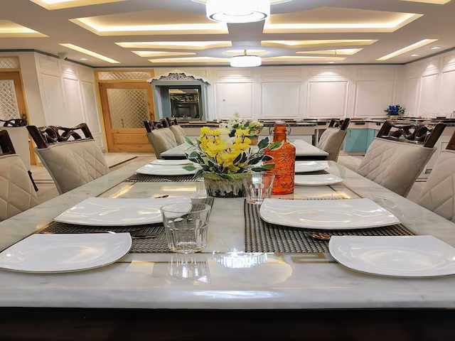 Palette Hotel Cecil By Checkin Srinagar,,3 star