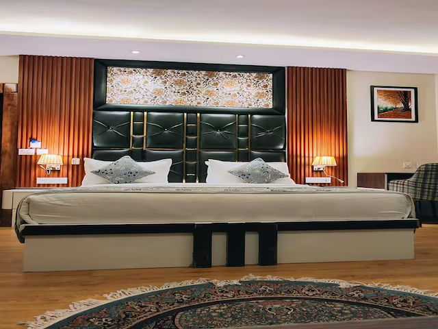 palette hotel cecil by checkin srinagar