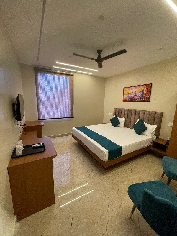 the rivanta hotel zirakpur