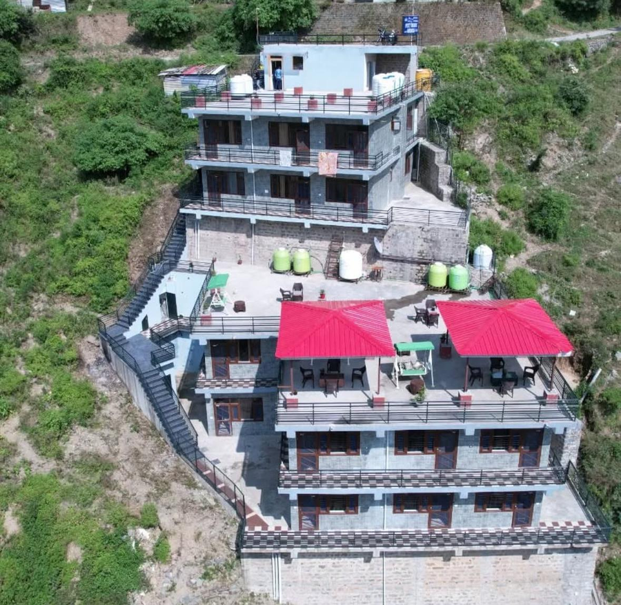 Misty Winds Kasauli,,3 star