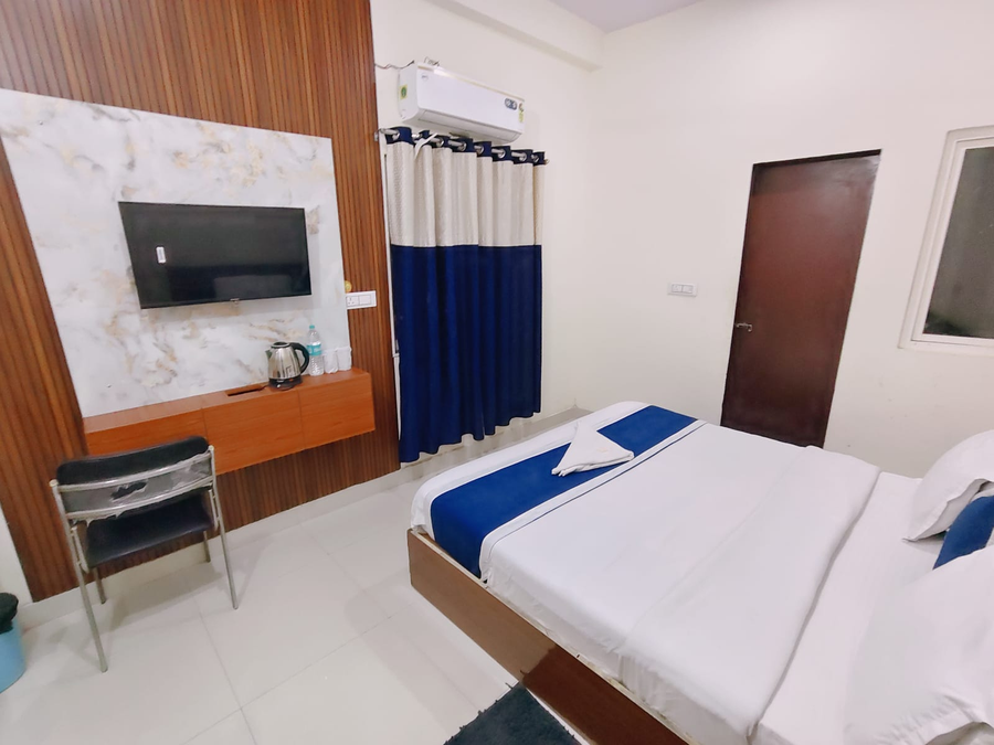 radhe shyam resort vrindavan by hrg