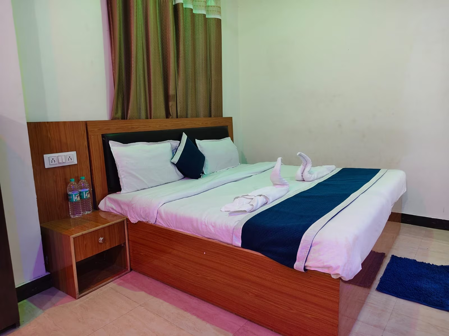 radhe shyam resort vrindavan by hrg