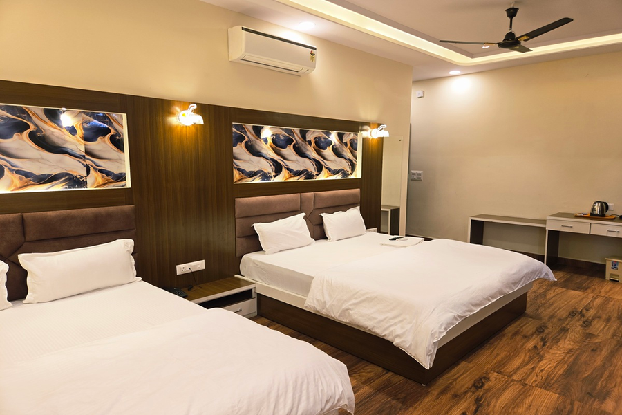 pink mahal hotel and resort