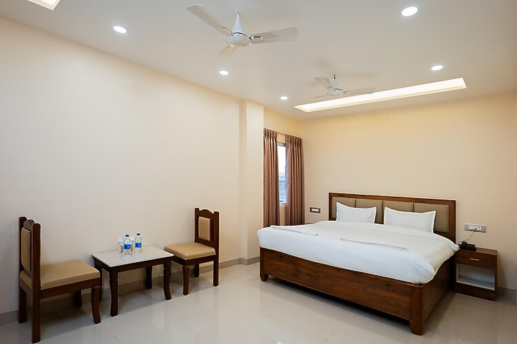 hotel shiva nilay inn