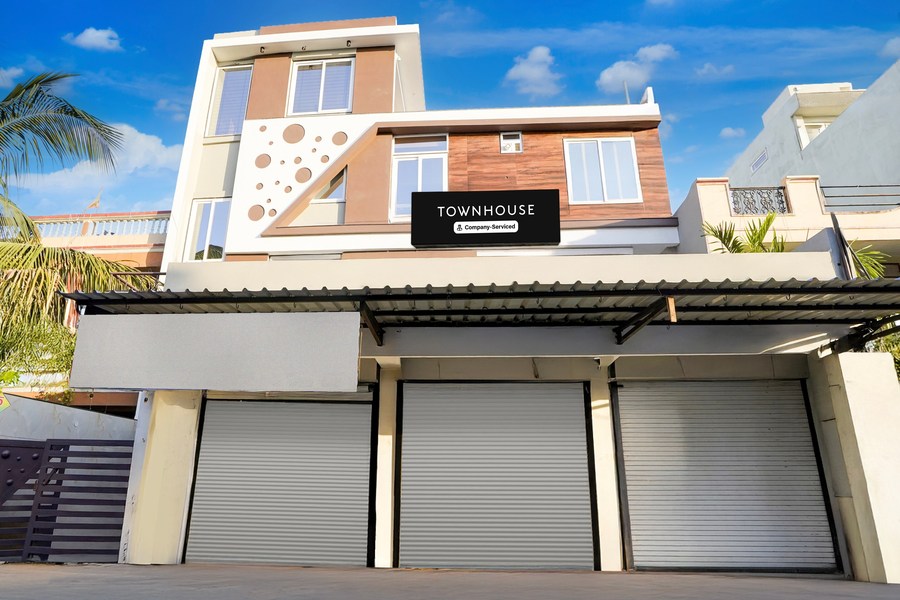 townhouse rajendra nagar main road