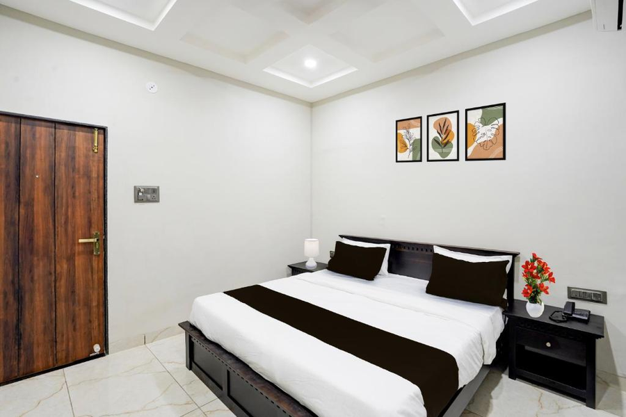 townhouse rajendra nagar main road