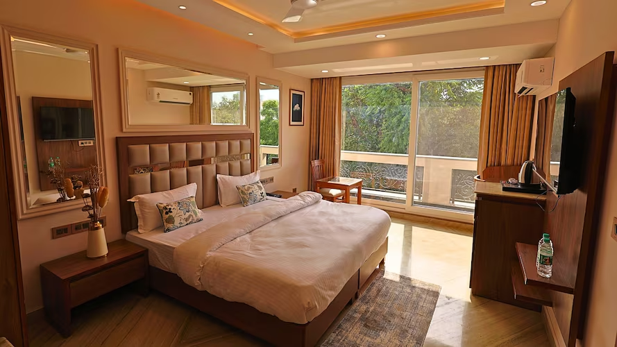 flxho horizon one luxury hotel and residences golf course rd