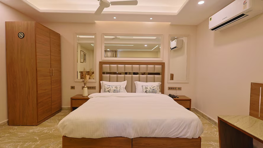 flxho horizon one luxury hotel and residences golf course rd