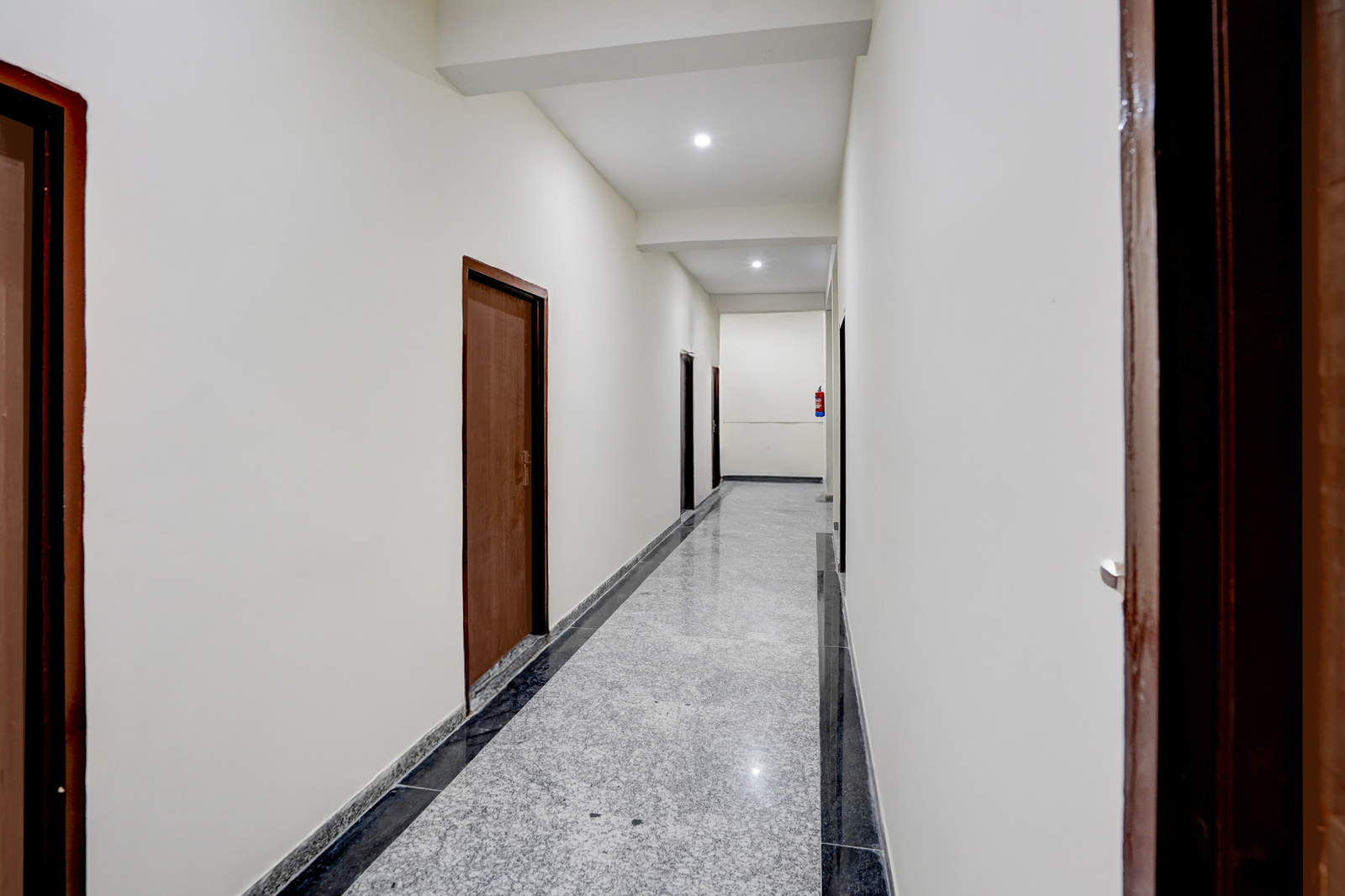 super collection o sector 14 udaipur formerly hotel jk inn