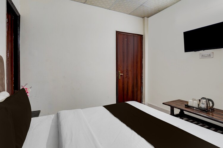 super townhouse johri enclave metro station formerly second home