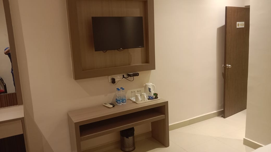 the wave international resort jamshedpur