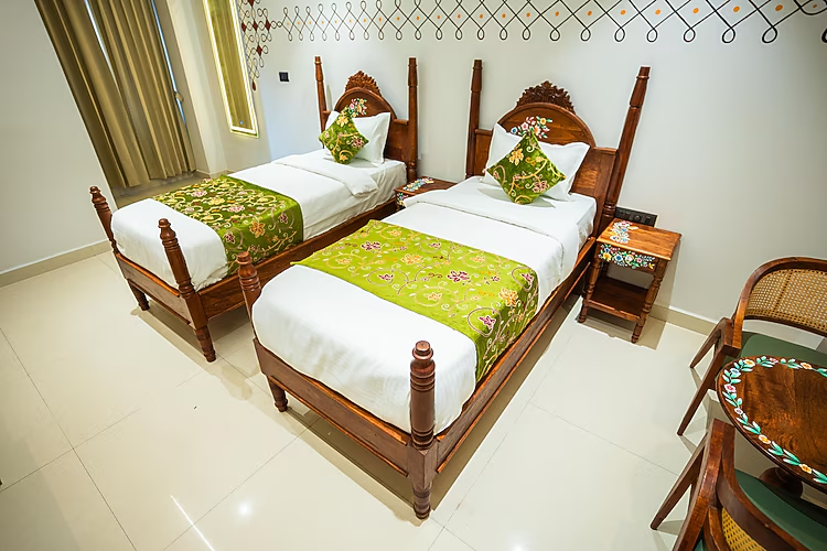 hotel indiana hitech city