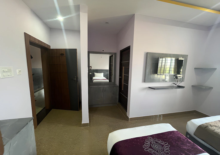 friends suites inn kempegowda airport road