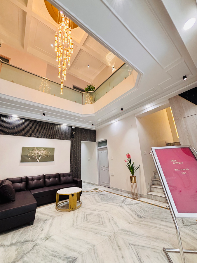 Regal Retreat,,2 star