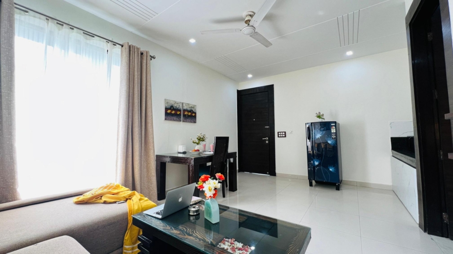 bluo stays dlf cybercity