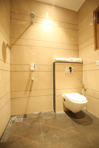 hotel nayyar regency