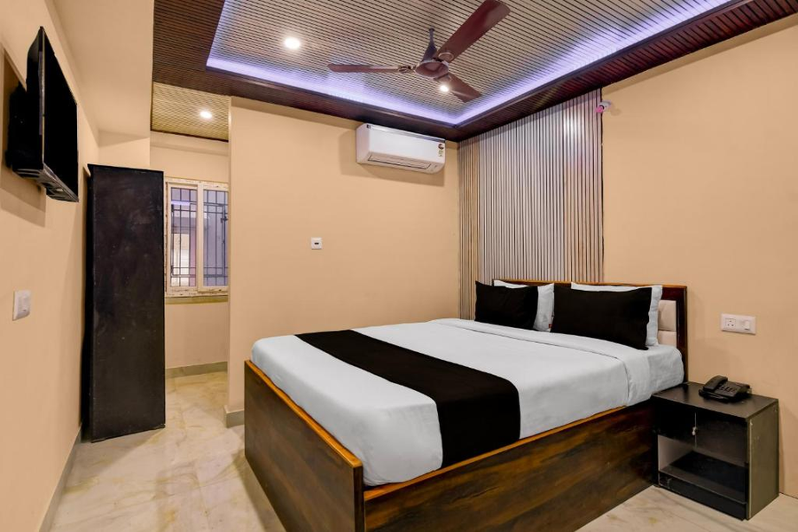 townhouse madhyamgram chowmatha bus terminal kolkata formerly star guest house