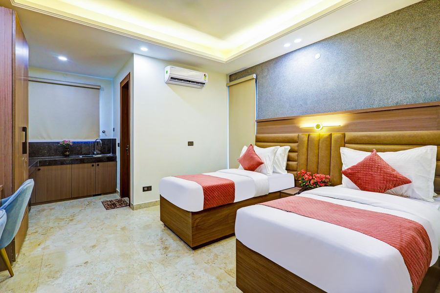 limewood stay premium studios near sector 29