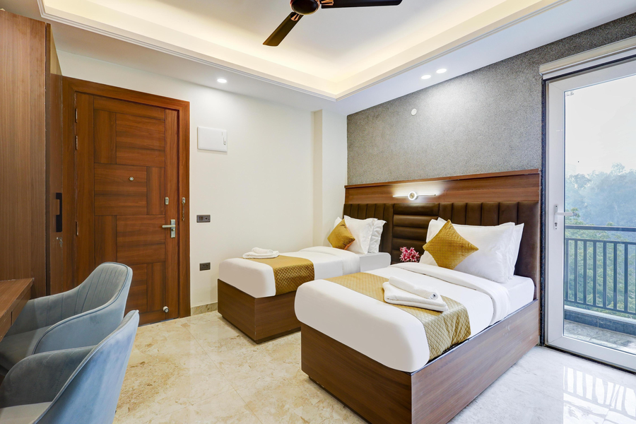 limewood stay premium studios near sector 29