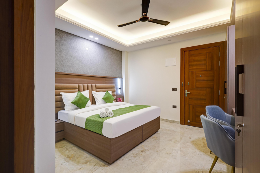 limewood stay premium studios near sector 29