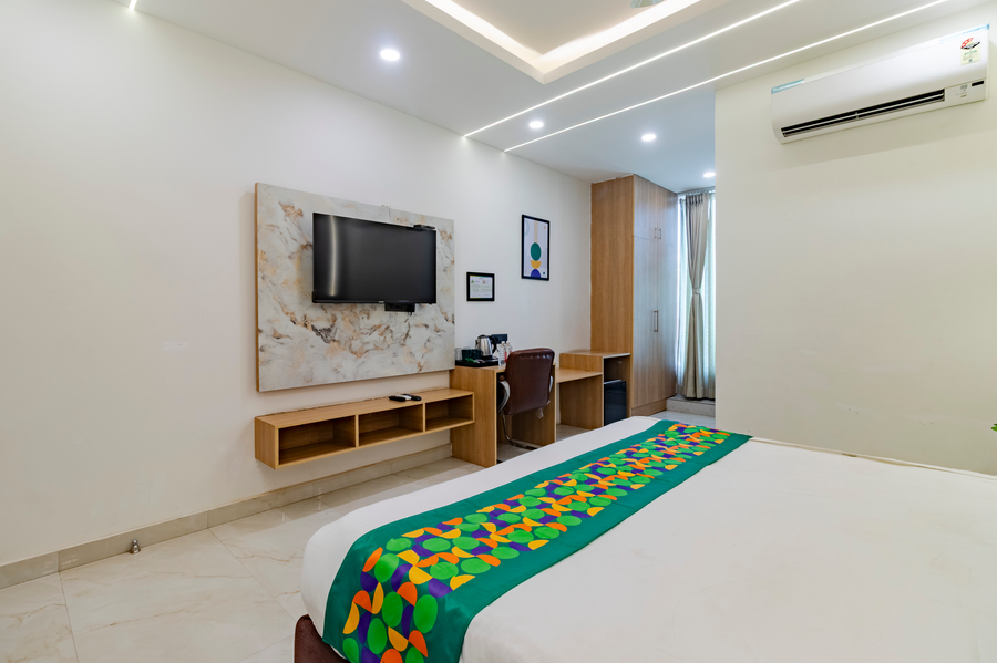 treebo kgf villa with swimming pool