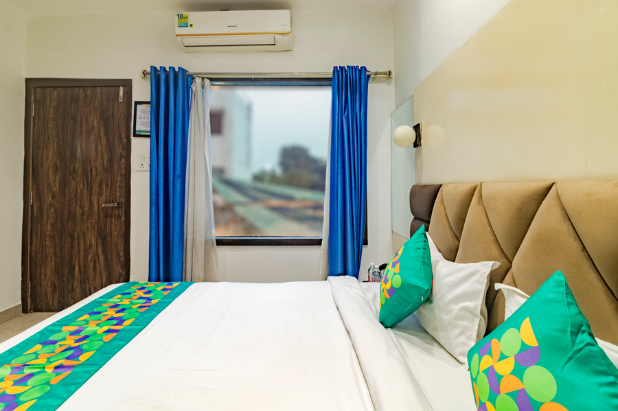 treebo kgf villa with swimming pool