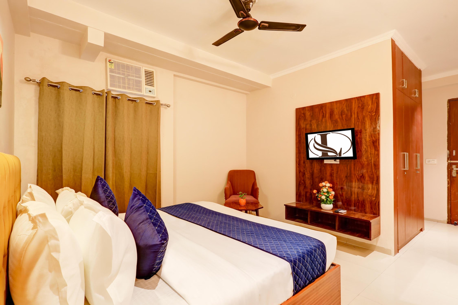 limewood stay oasis golf course road