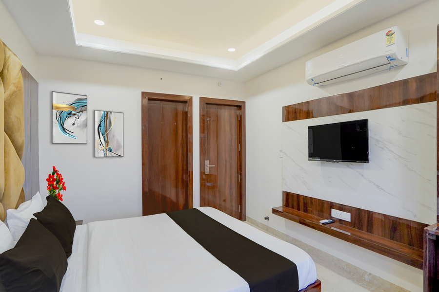 super townhouse oak railway junction kota formerly hotel crosslane