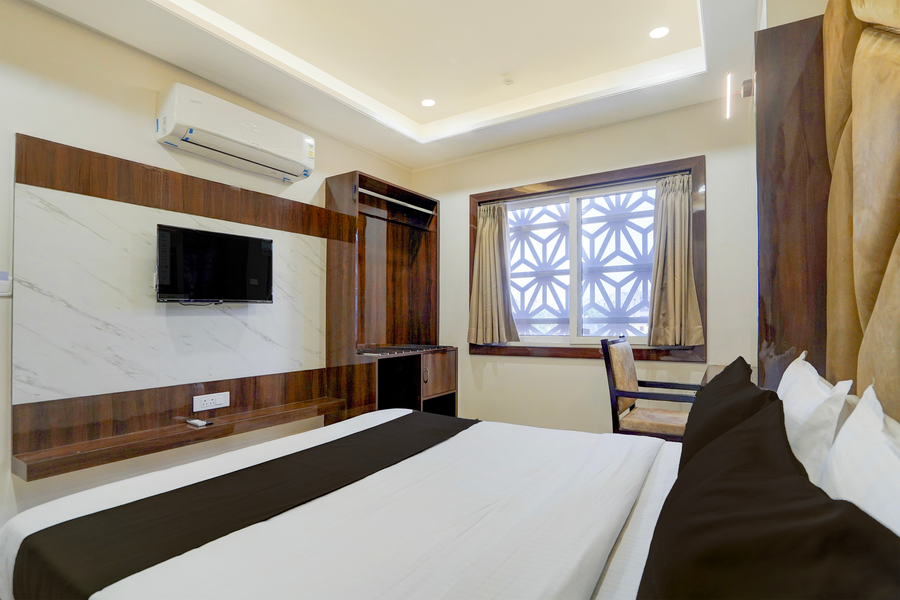 super townhouse oak railway junction kota formerly hotel crosslane