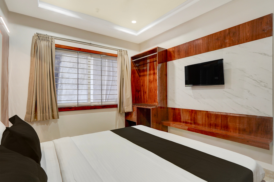 super townhouse oak railway junction kota formerly hotel crosslane