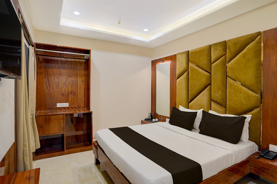 super townhouse oak railway junction kota formerly hotel crosslane