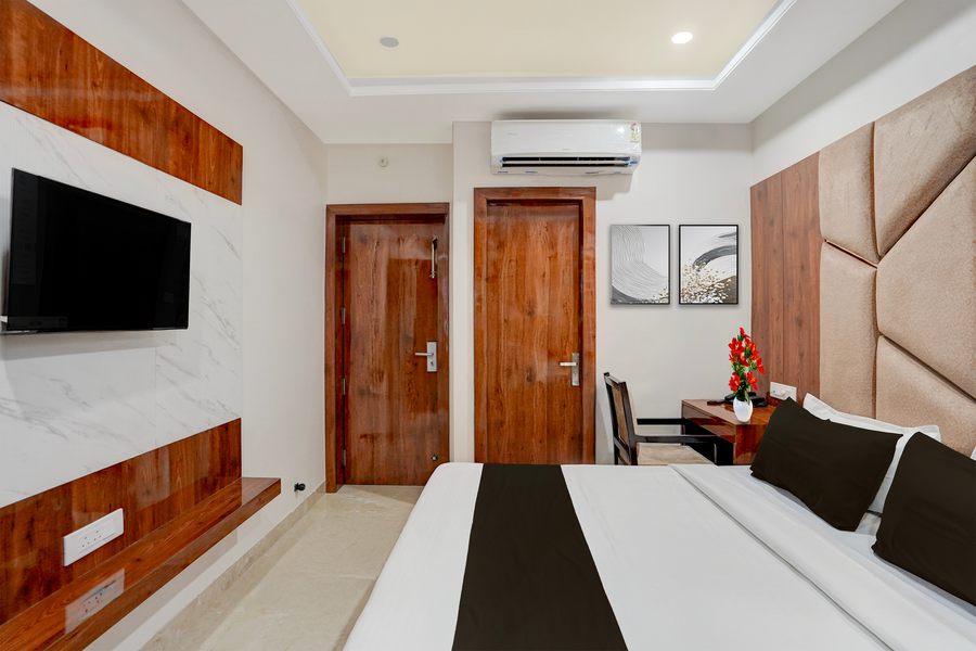 super townhouse oak railway junction kota formerly hotel crosslane