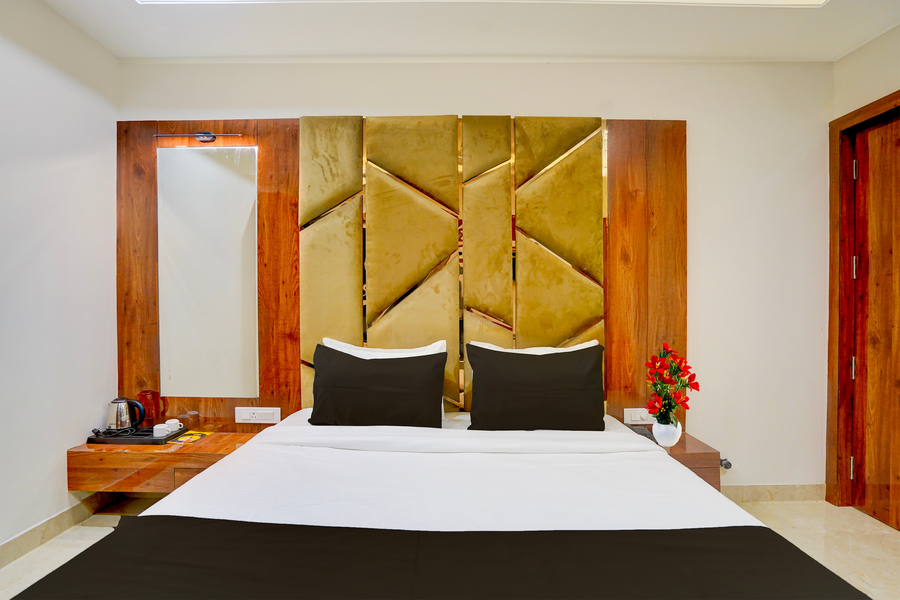 super townhouse oak railway junction kota formerly hotel crosslane