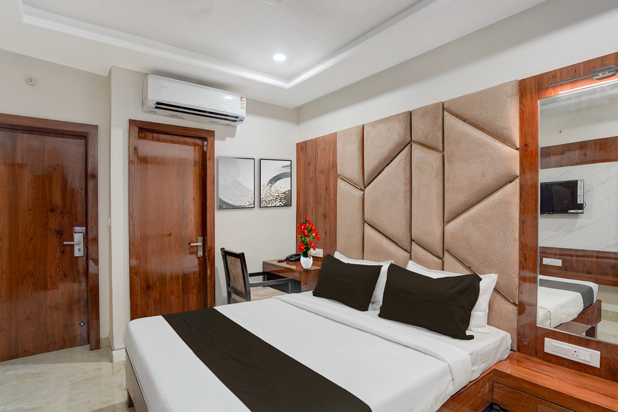 super townhouse oak railway junction kota formerly hotel crosslane