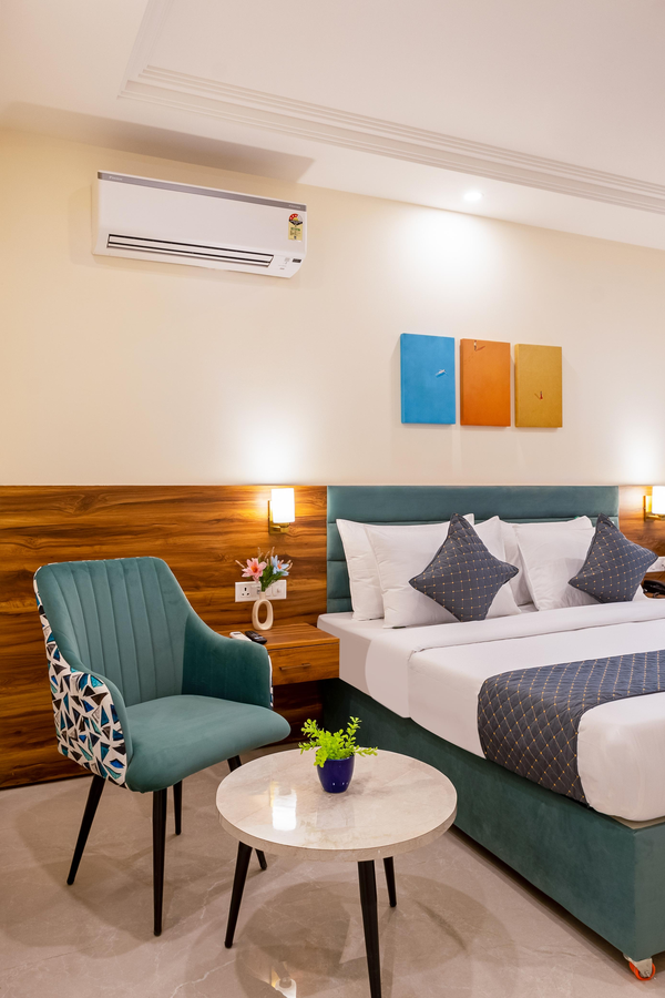 limewood signature near golf course road