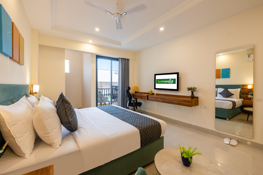 limewood signature near golf course road