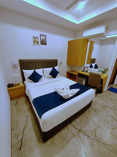elite hotel gachibowli