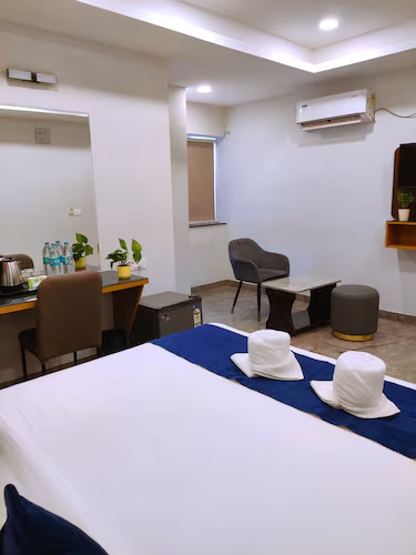 elite hotel gachibowli