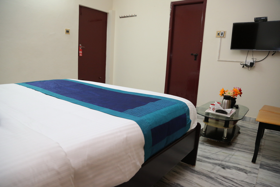 Sudha Grand Guestinn,,3 star